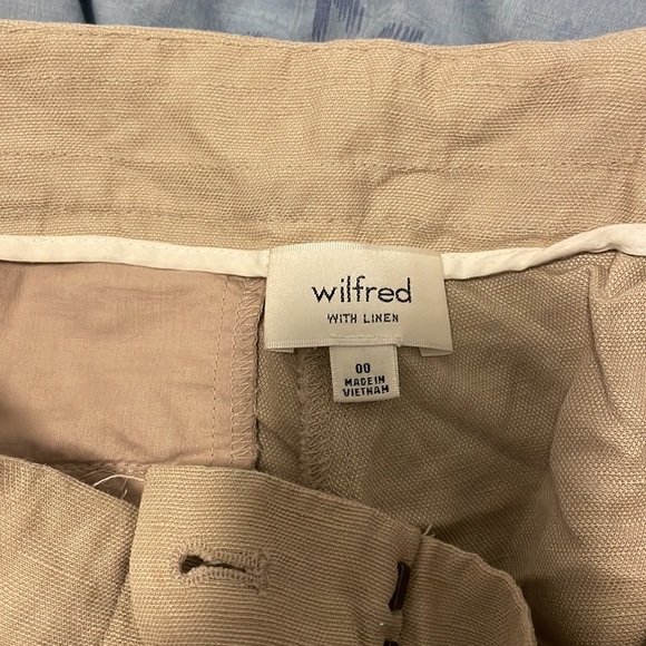 Aritzia shorts - Picture 2 of 2